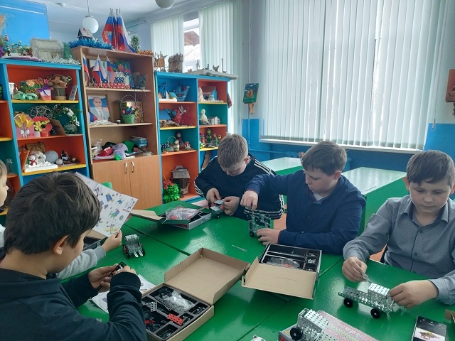 Урок технологии в 6 классе.